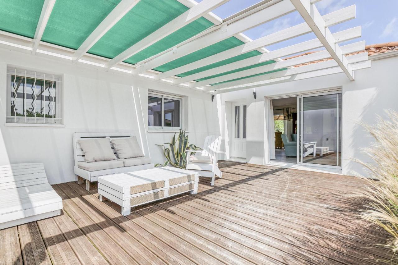Maison Avec Piscine Pour 6 Personnes レ・サ​​ーブル・ドロンヌ エクステリア 写真